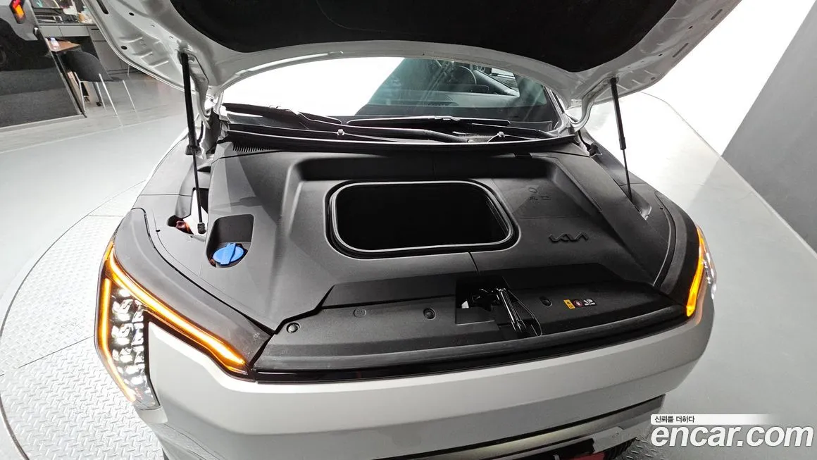 Kia EV3 — фото 8