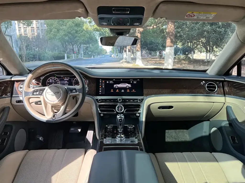 Bentley Flying Spur 2021 из CN, фото 4