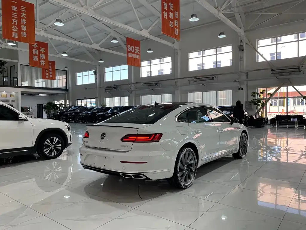 Volkswagen CC 2025 из CN, фото 5