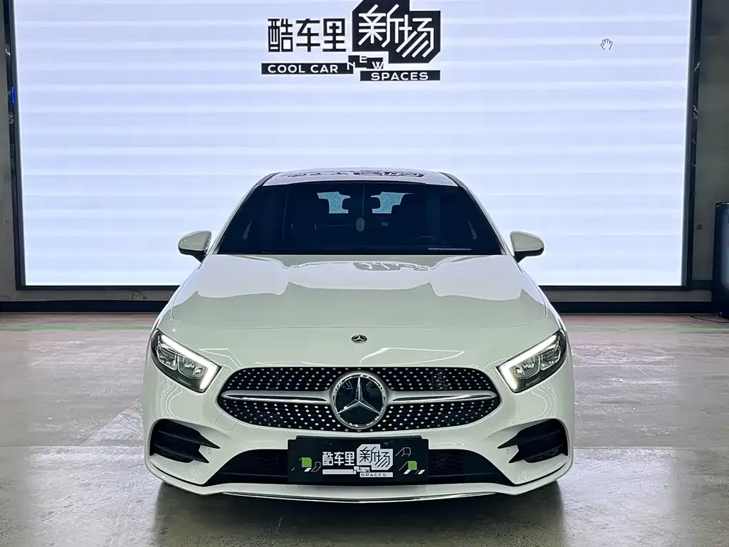 Mercedes-Benz A-Class 2023 из CN, фото 8