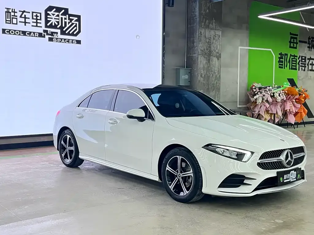 Mercedes-Benz A-Class 2023 из CN, фото 2