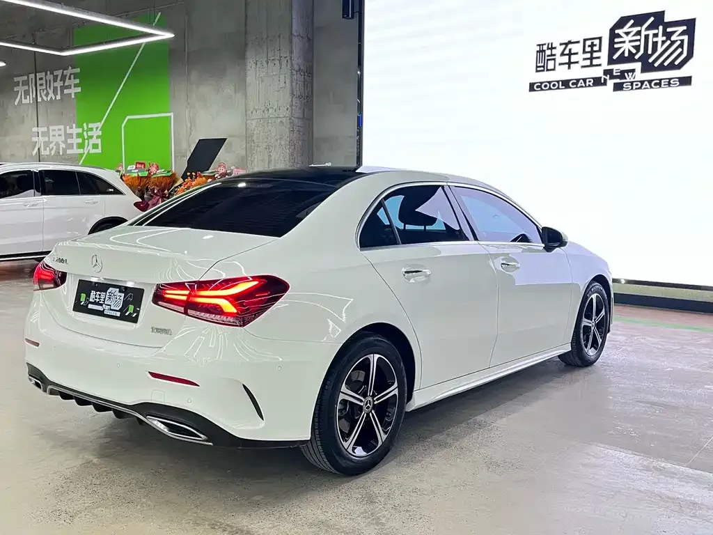 Mercedes-Benz A-Class 2023 из CN, фото 10