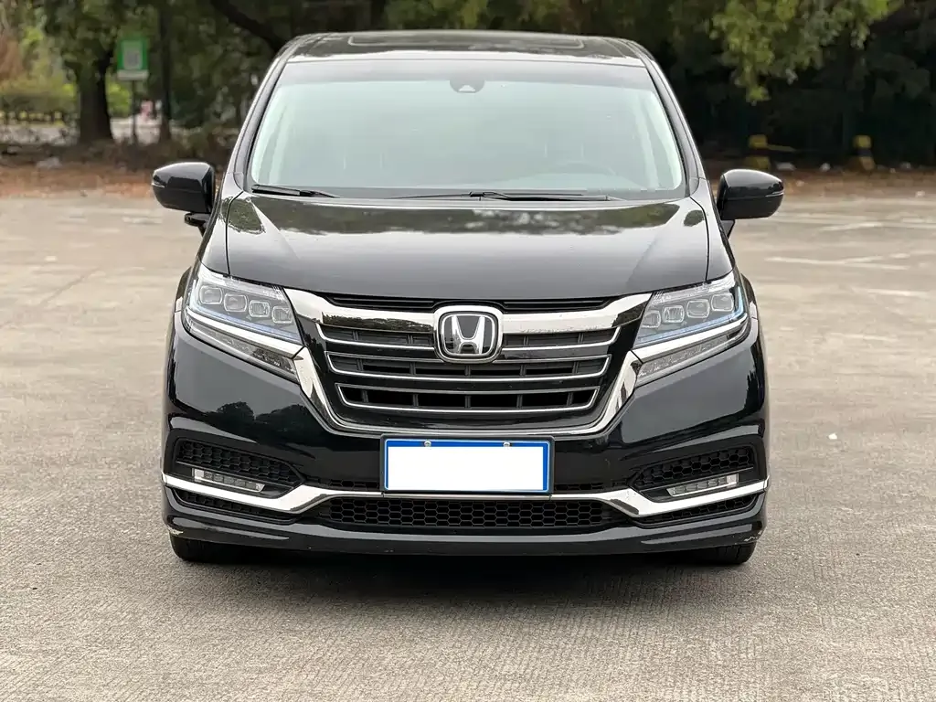 Honda Elysion 2021 из CN, фото 8