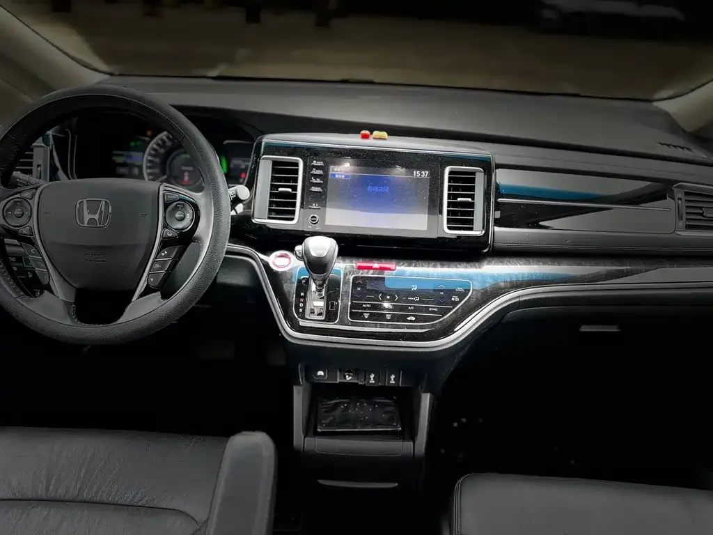 Honda Elysion 2021 из CN, фото 4
