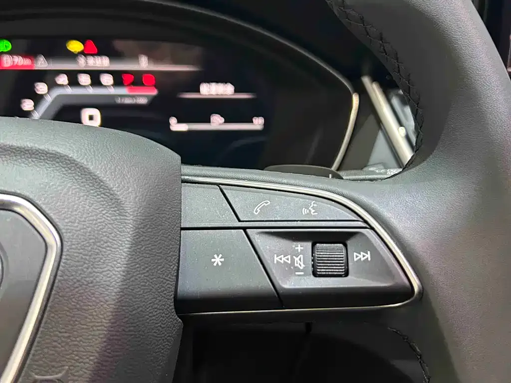 Audi Q5L 2025 из CN, фото 5