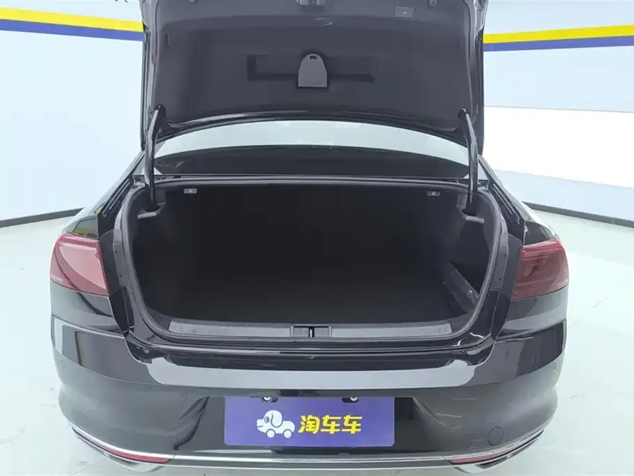 Volkswagen Magotan 2024 из CN, фото 4