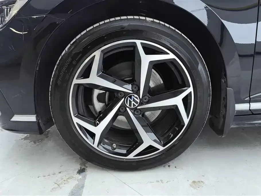 Volkswagen Magotan 2024 из CN, фото 5