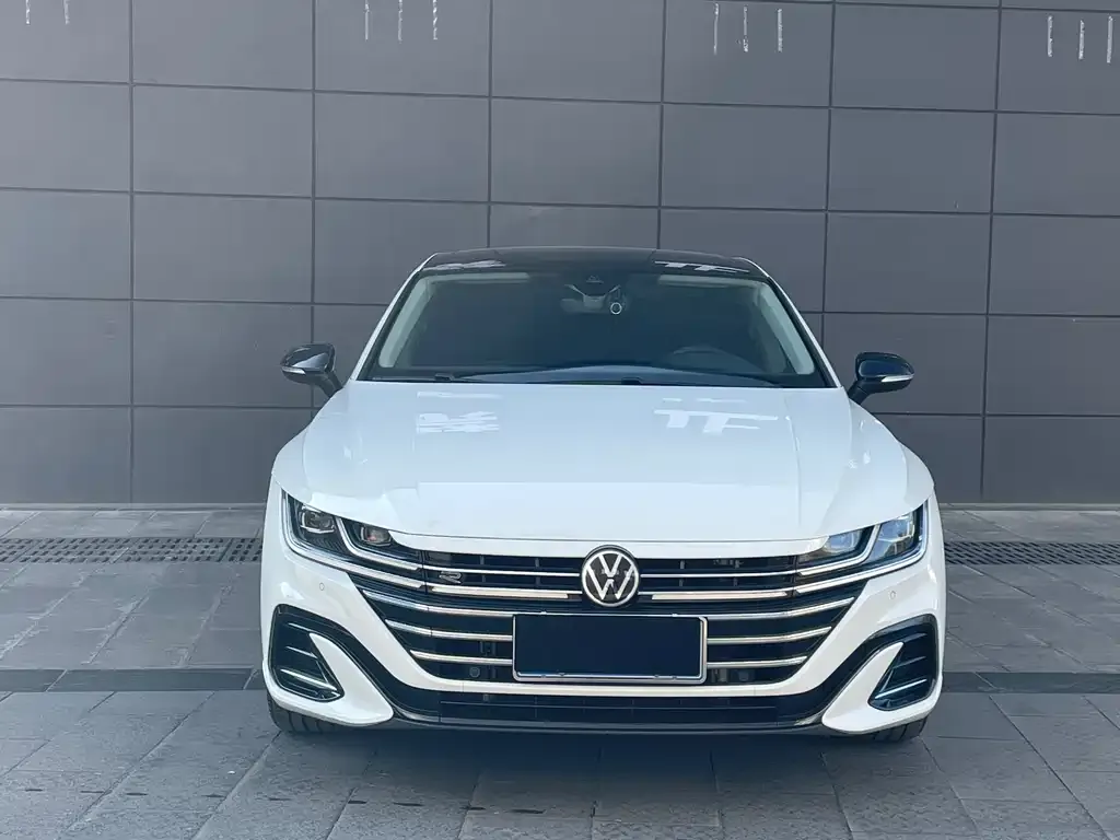 Volkswagen CC 2023 из CN, фото 3