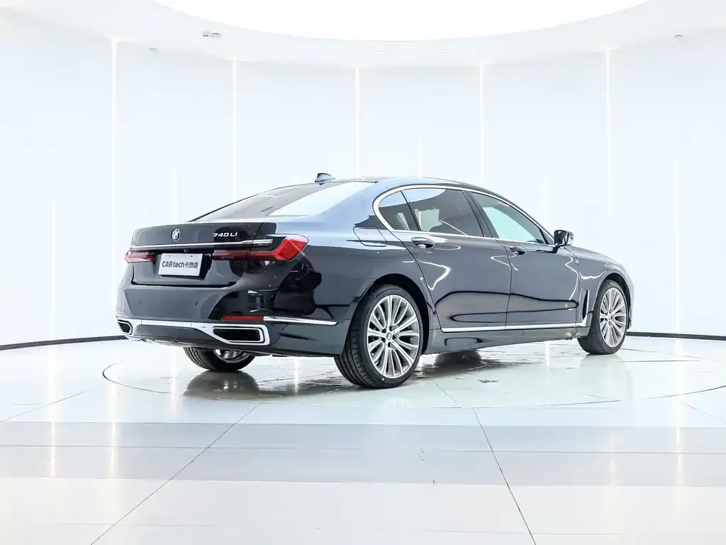 BMW 7 Series 2021 из CN, фото 9