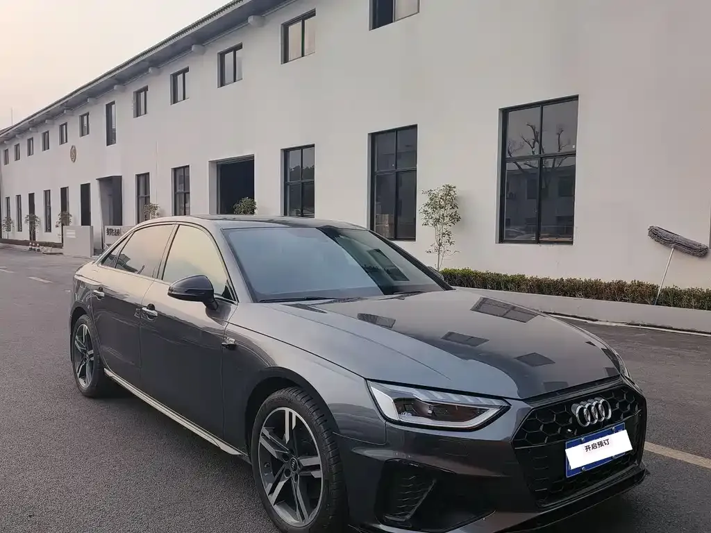 Audi A4L 2023 из CN, фото 6