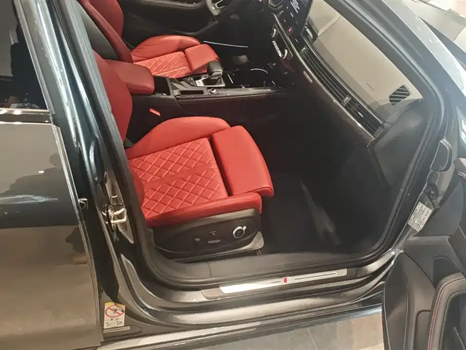 Audi S4 2024 из CN, фото 4