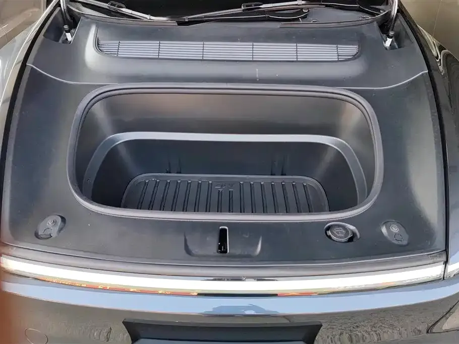 Tesla Model Y 2025 из CN, фото 10