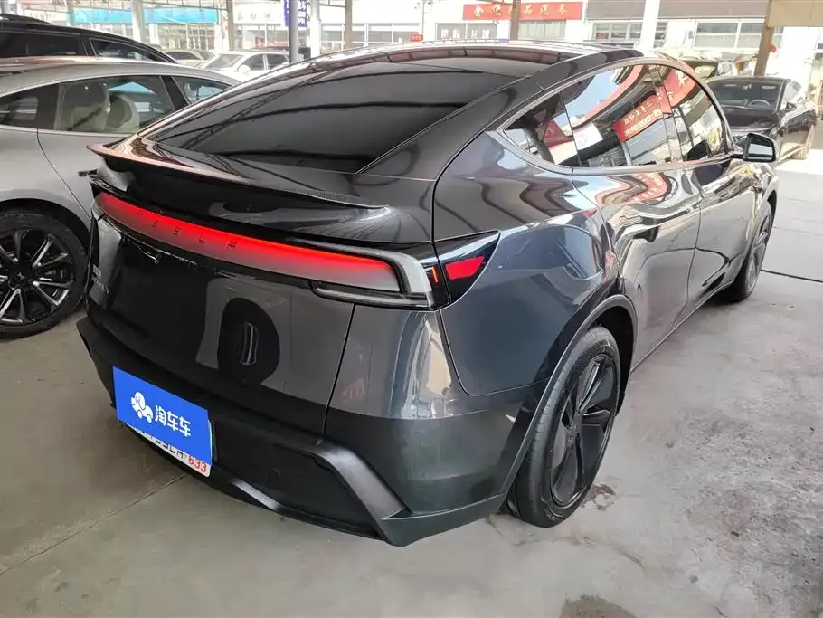 Tesla Model Y 2025 из CN, фото 7