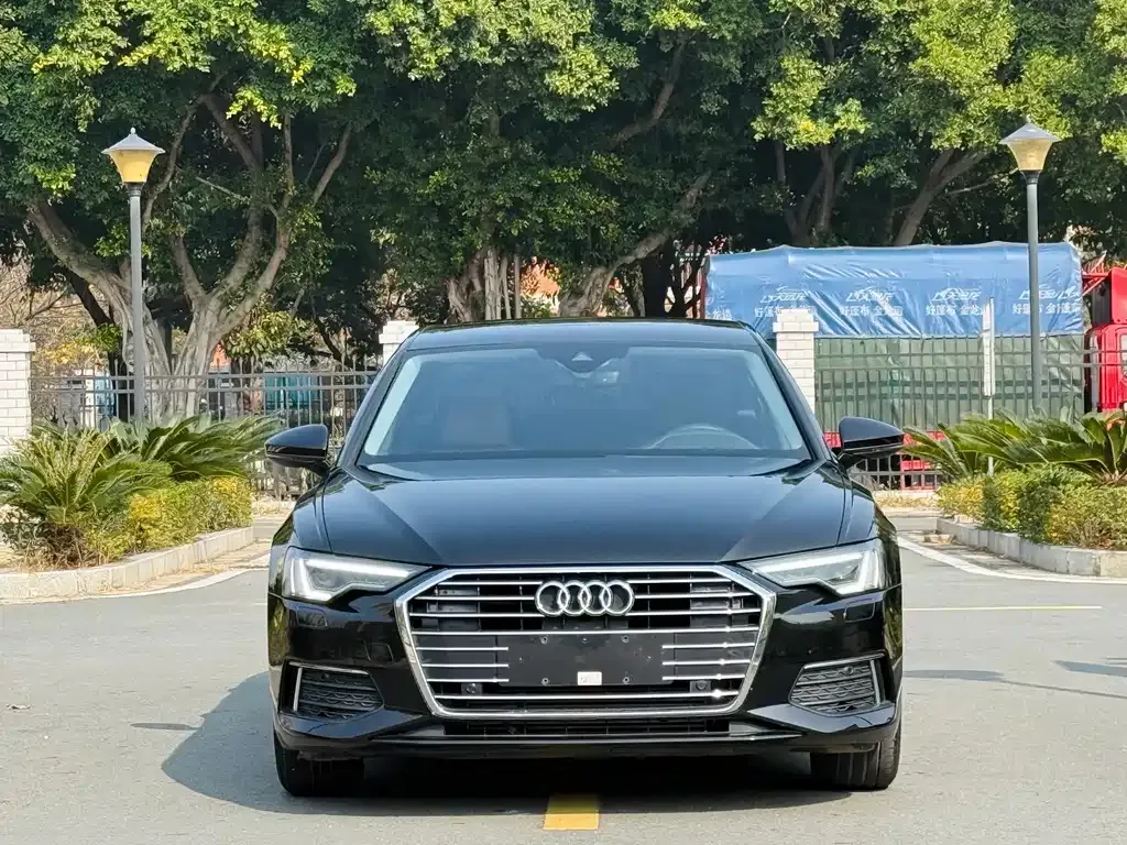 Audi A6L 2021 из CN, фото 4