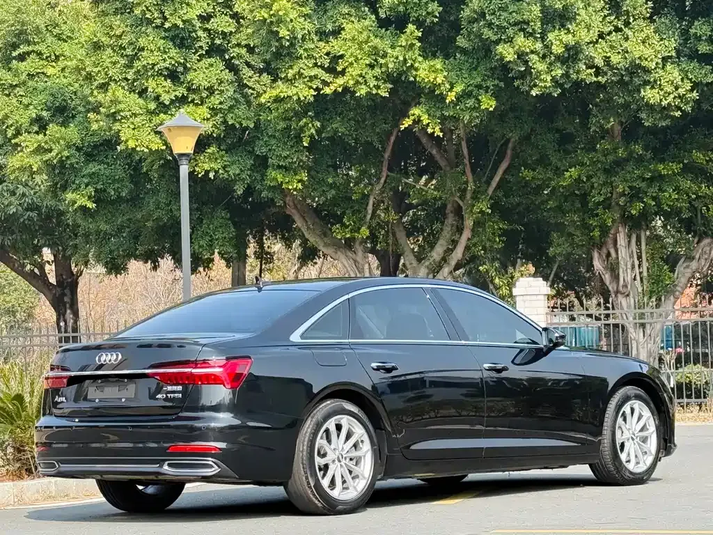 Audi A6L 2021 из CN, фото 5
