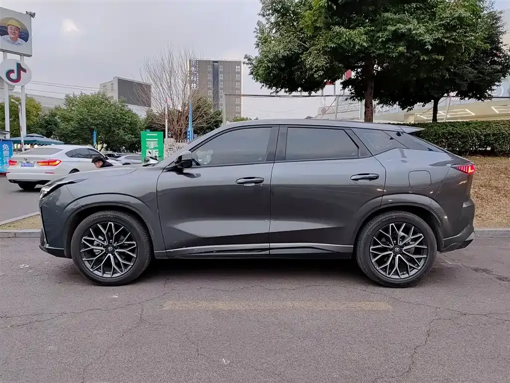 Changan UNI-Z 2025 из CN, фото 3