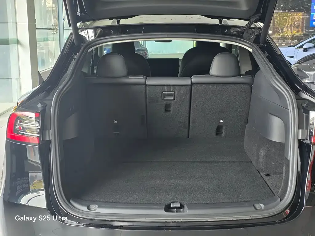 Tesla Model Y 2022 из CN, фото 9