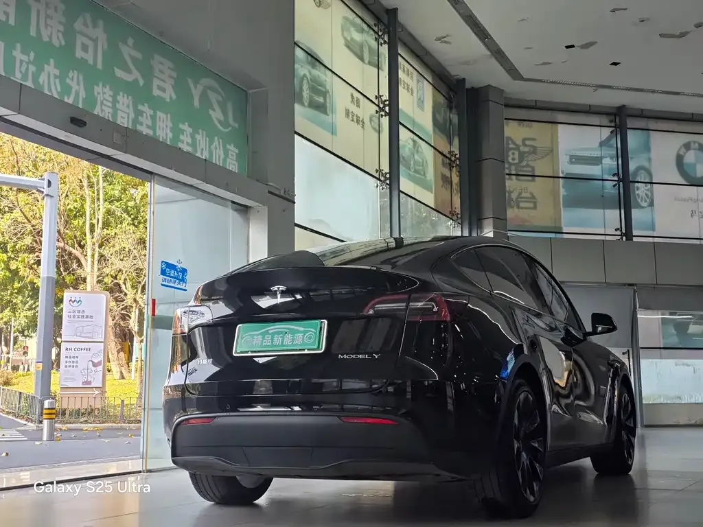 Tesla Model Y 2022 из CN, фото 8