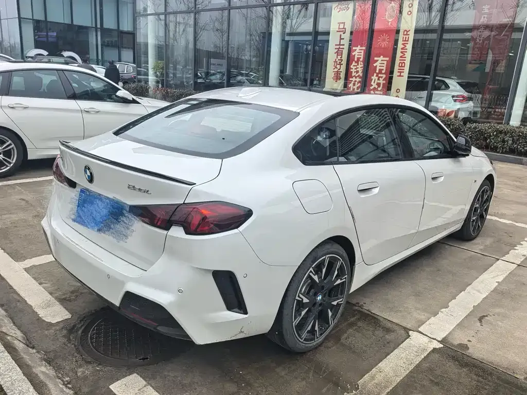 BMW 2 Series 2025 из CN, фото 4