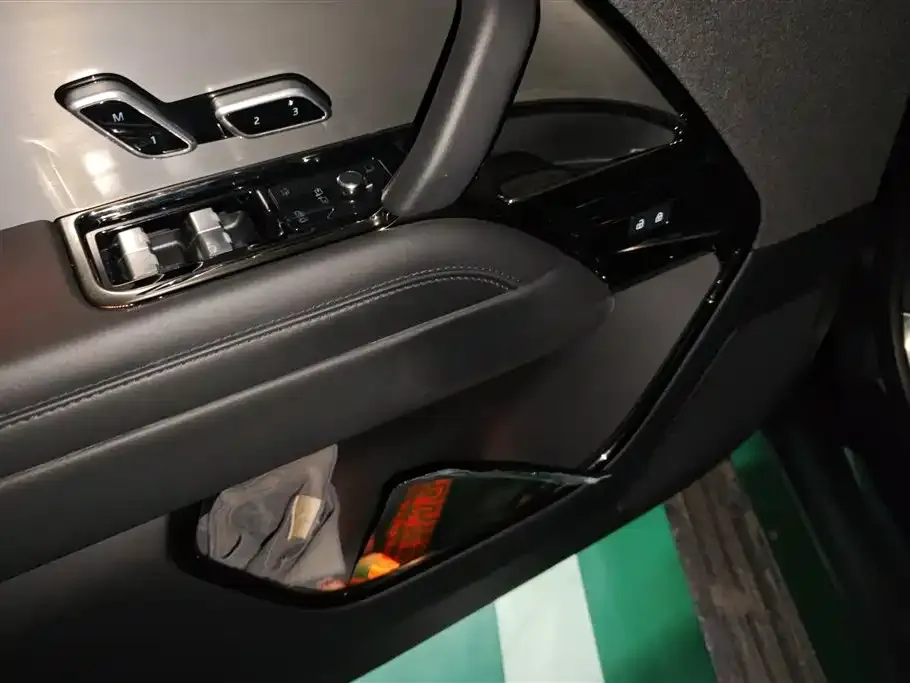 Land Rover Sport 2024 из CN, фото 5