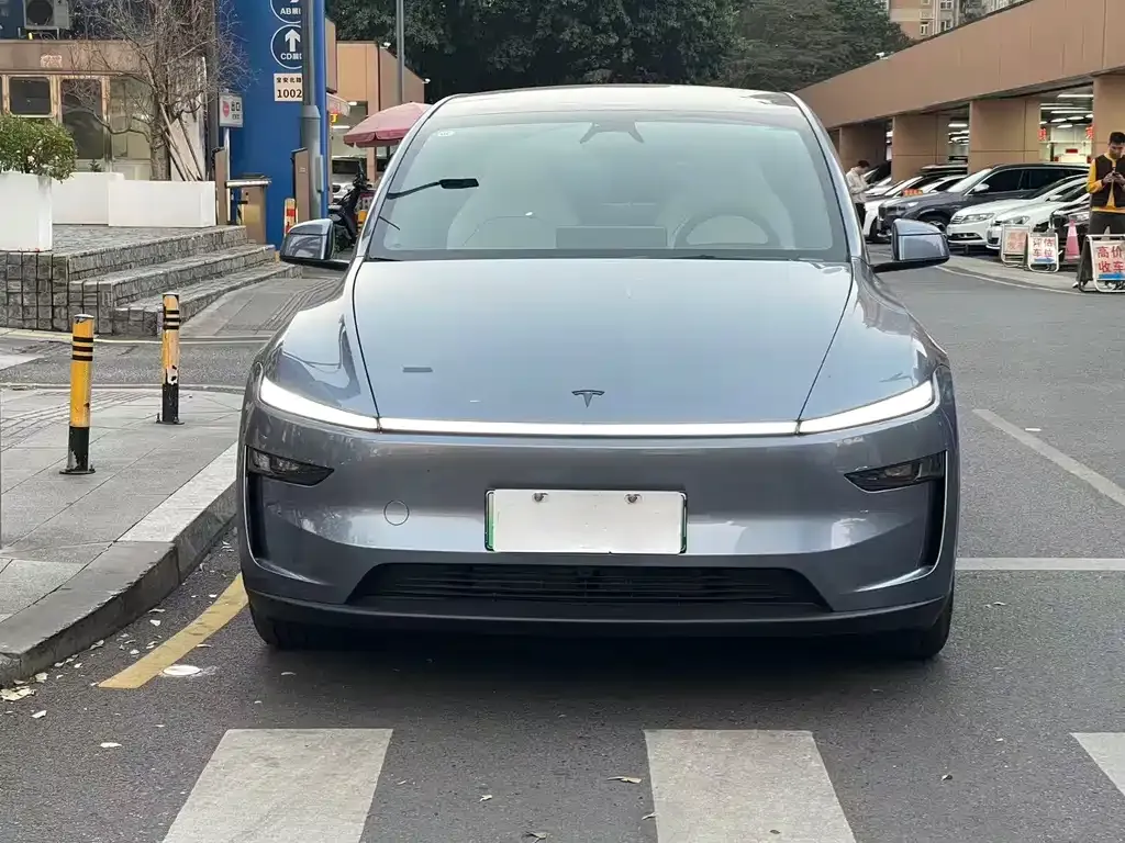 Tesla Model Y L 2026 из CN, фото 10
