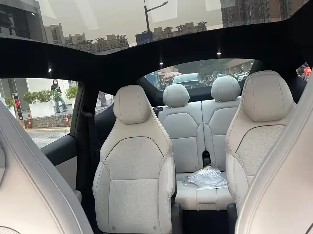 Tesla Model Y L 2026 из CN, фото 8