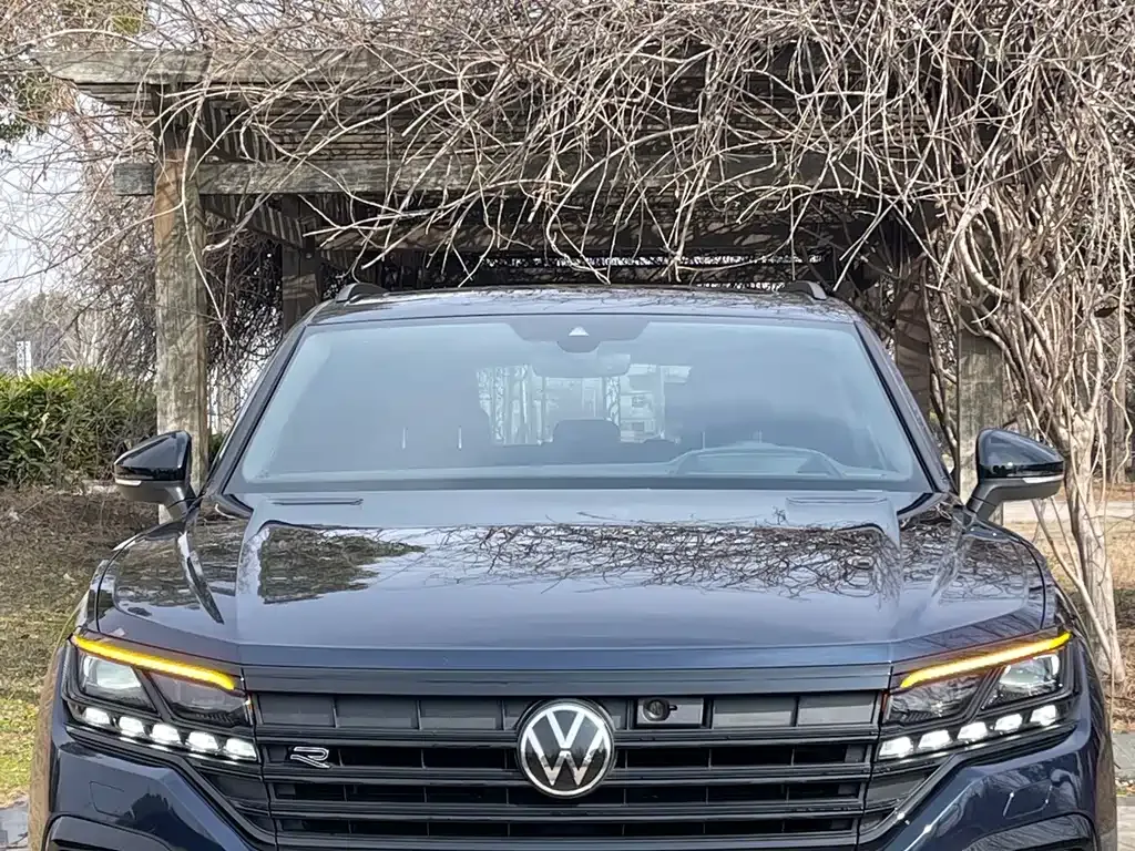 Volkswagen Touareg 2023 из CN, фото 10