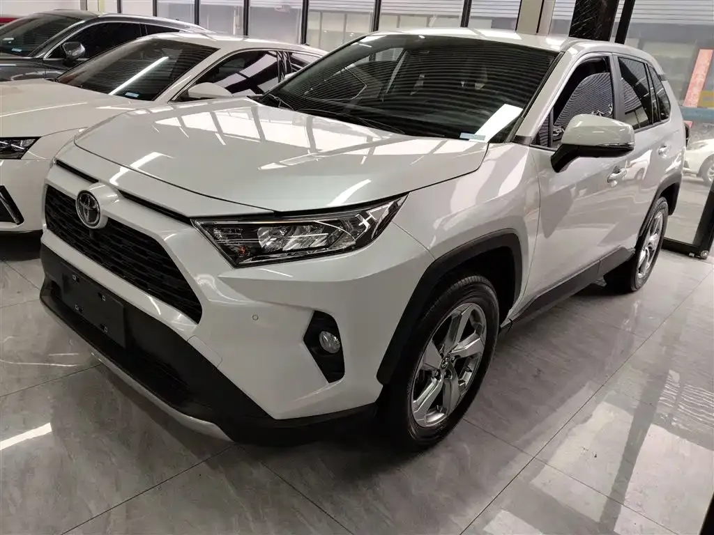 Toyota RAV4 2023 из CN, фото 4
