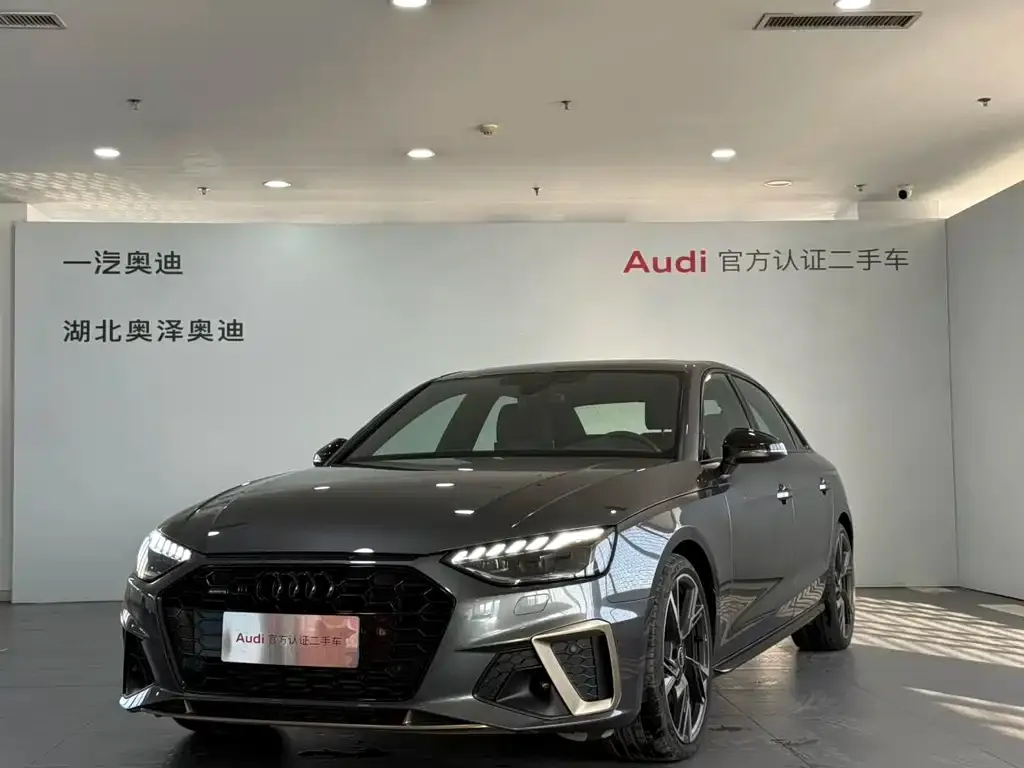 Audi A4L 2024 из CN, фото 1