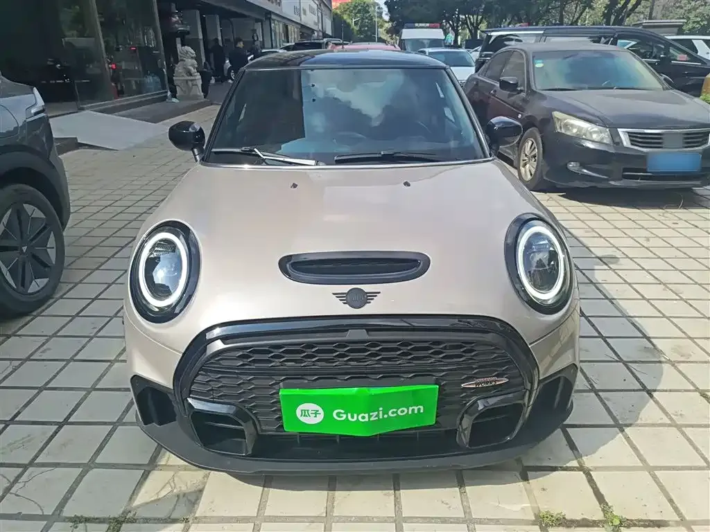 MINI Cooper (3-door) 2023 из CN, фото 4