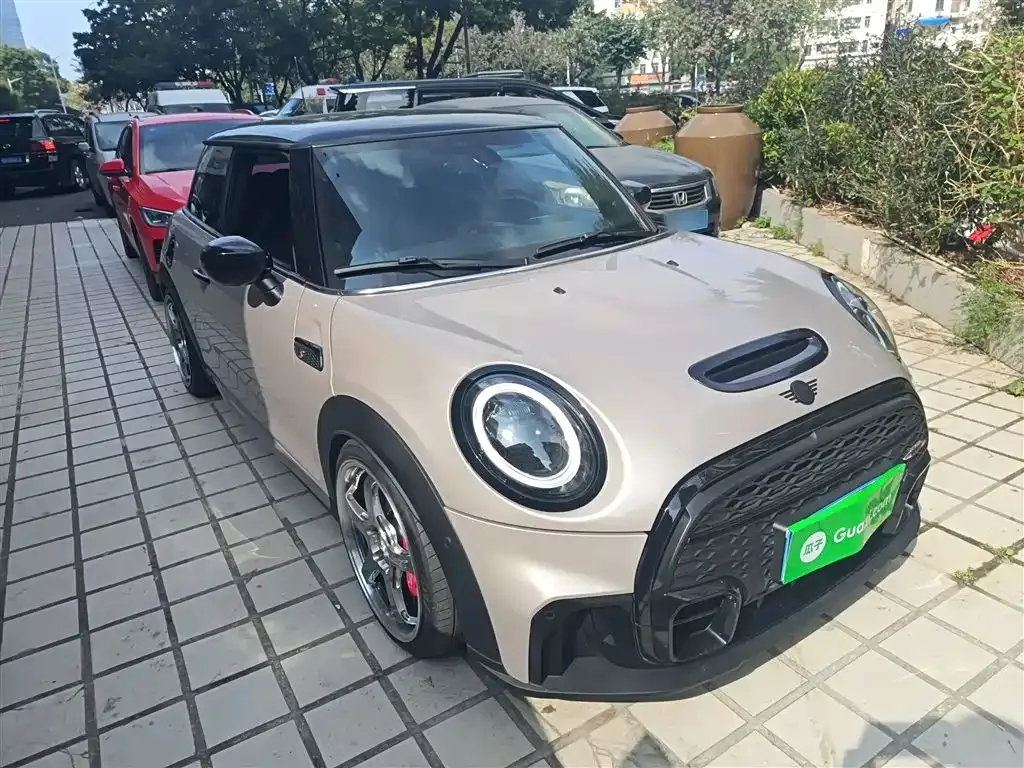 MINI Cooper (3-door) 2023 из CN, фото 9