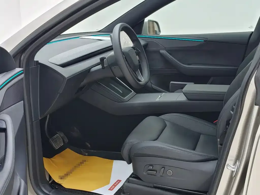 Tesla Model Y L 2025 из CN, фото 5