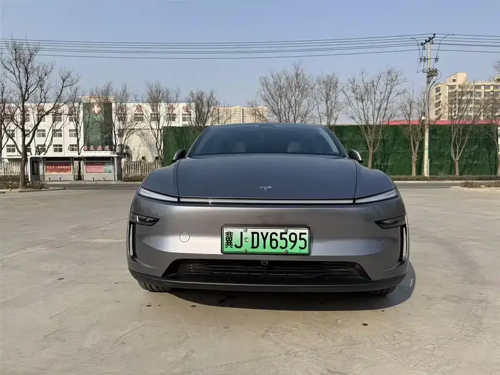 Tesla Model Y — фото 7