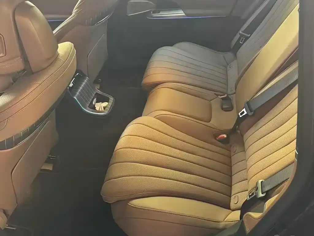 Mercedes-Benz E-Class 2025 из CN, фото 3