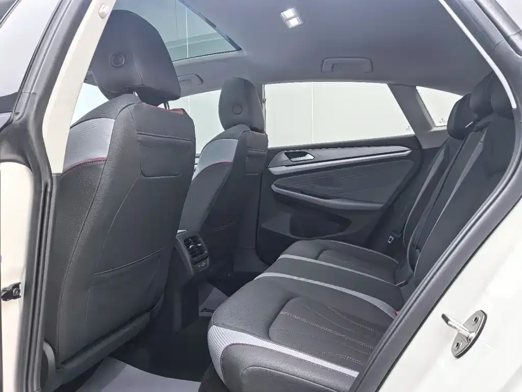 Volkswagen Lamando 2022 из CN, фото 6