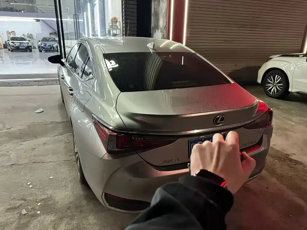 Lexus ES 2021 из CN, фото 3