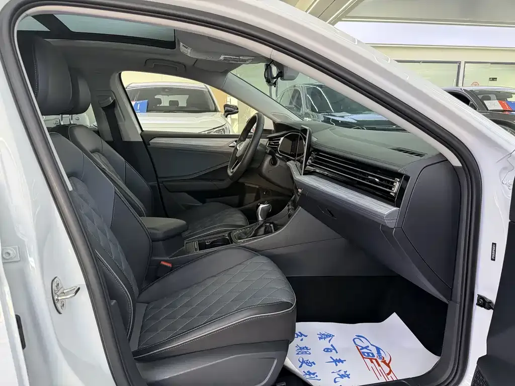 Volkswagen Sagitar 2024 из CN, фото 3
