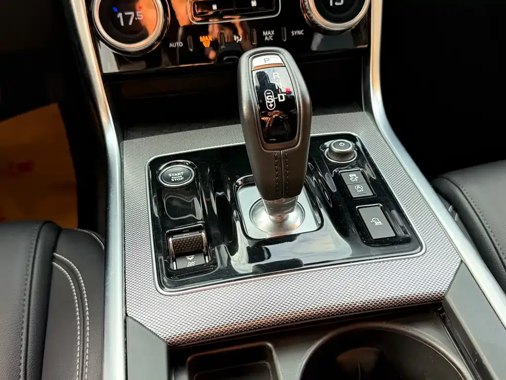 Jaguar XEL 2021 из CN, фото 9