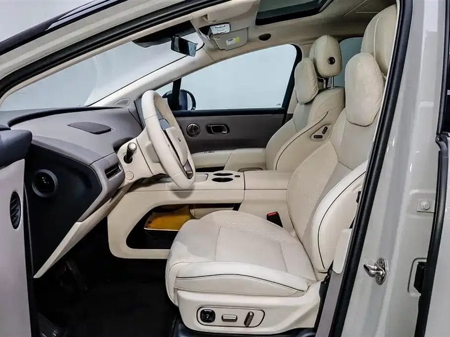 Li Auto i8 2025 из CN, фото 6