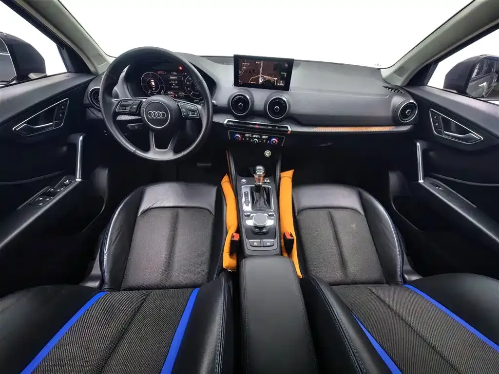 Audi Q2L e-tron 2021 из CN, фото 9