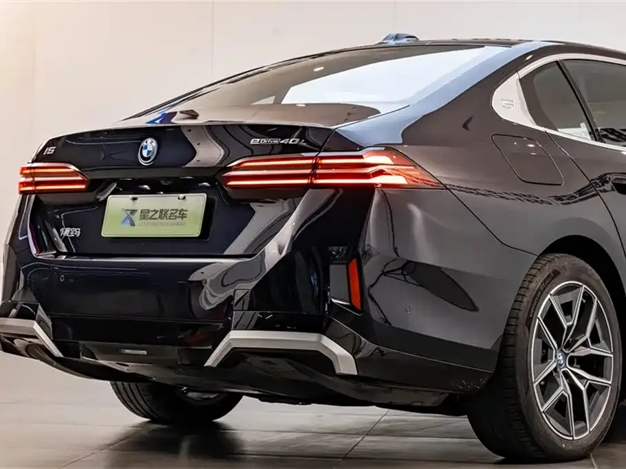 BMW i5 2025 из CN, фото 4