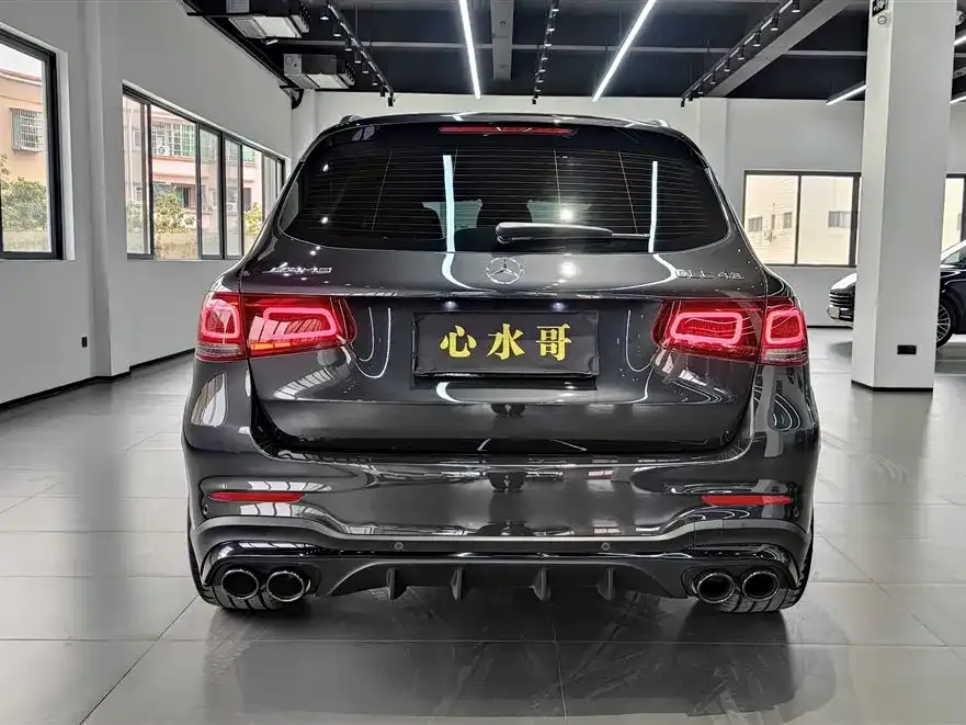 Mercedes-Benz GLC AMG — фото 7
