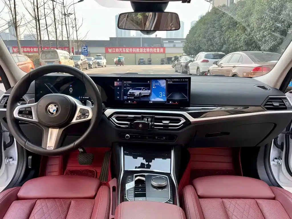 BMW 3 Series 2023 из CN, фото 9
