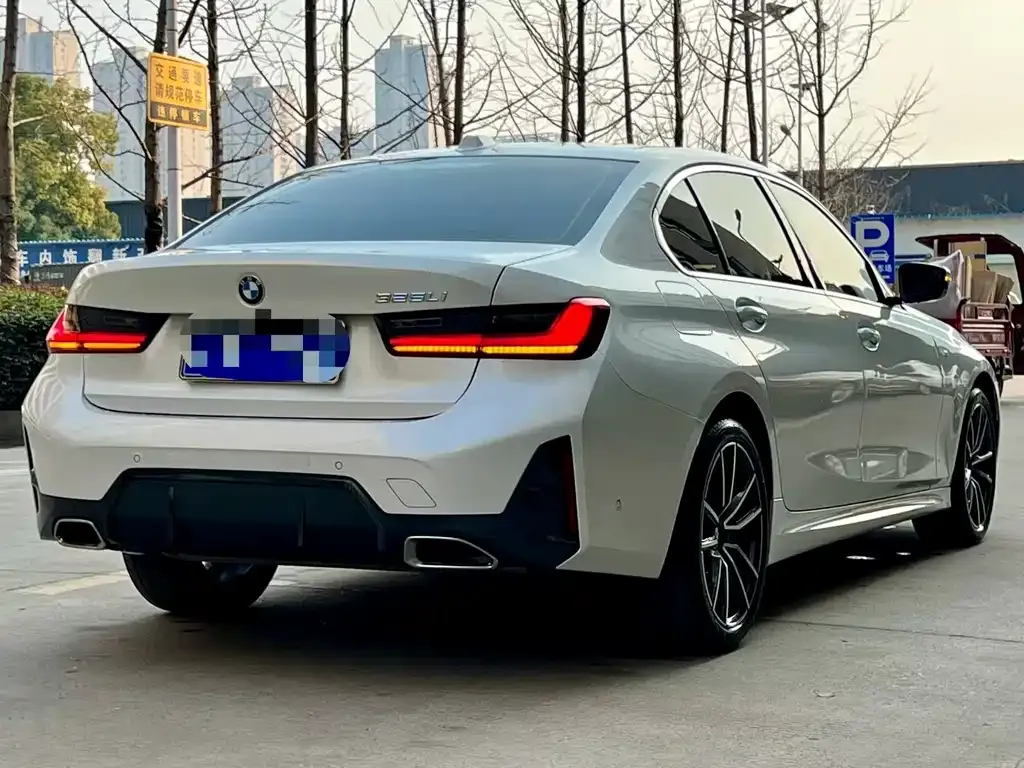 BMW 3 Series 2023 из CN, фото 6