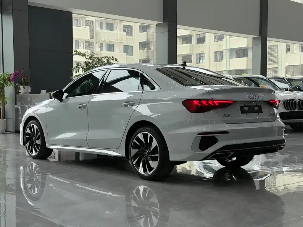 Audi A3 2023 из CN, фото 6