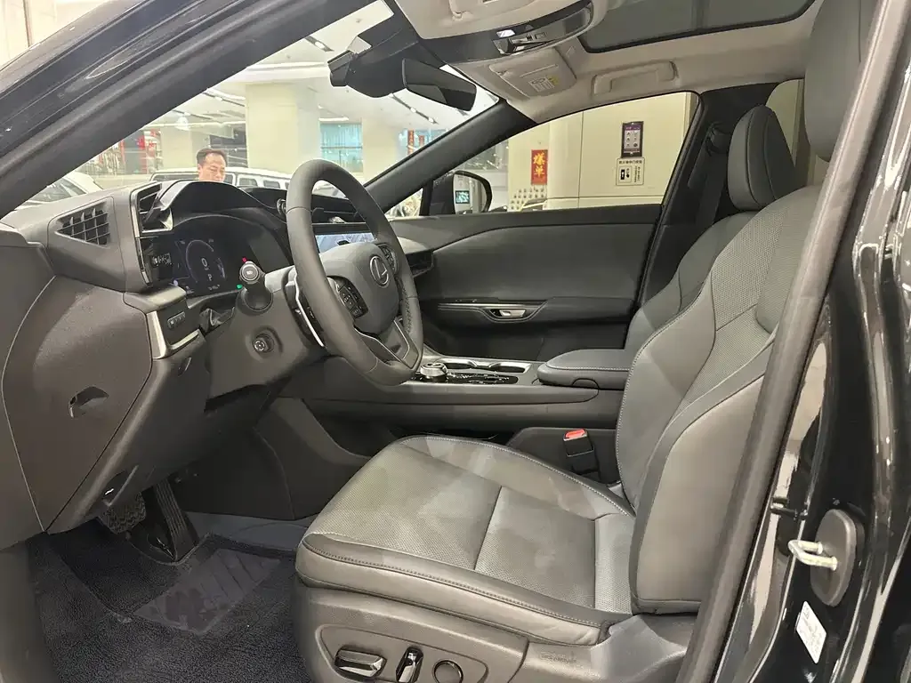 Lexus RZ 2025 из CN, фото 5