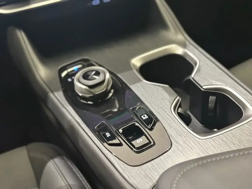 Lexus RZ 2025 из CN, фото 3