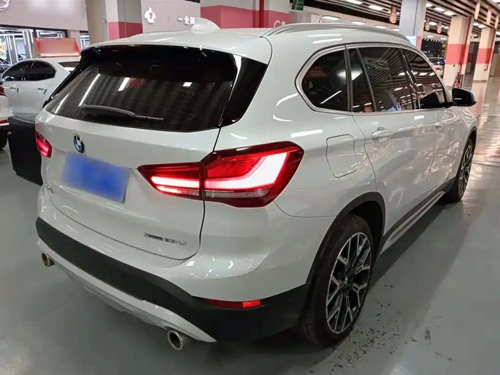 BMW X1 2021 из CN, фото 9