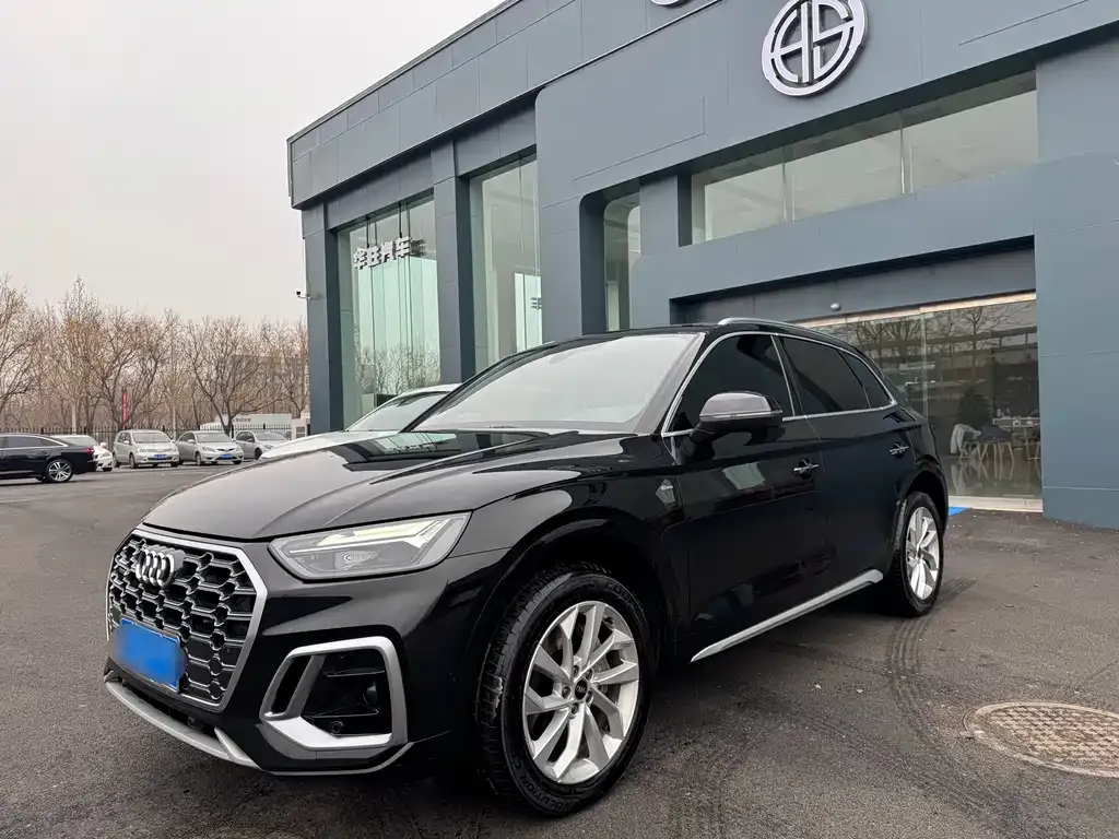 Audi Q5L 2022 из CN, фото 1
