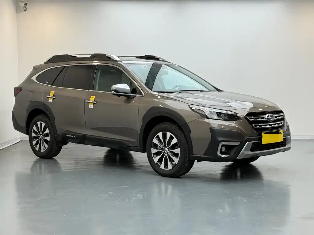 Subaru Outback — фото 5